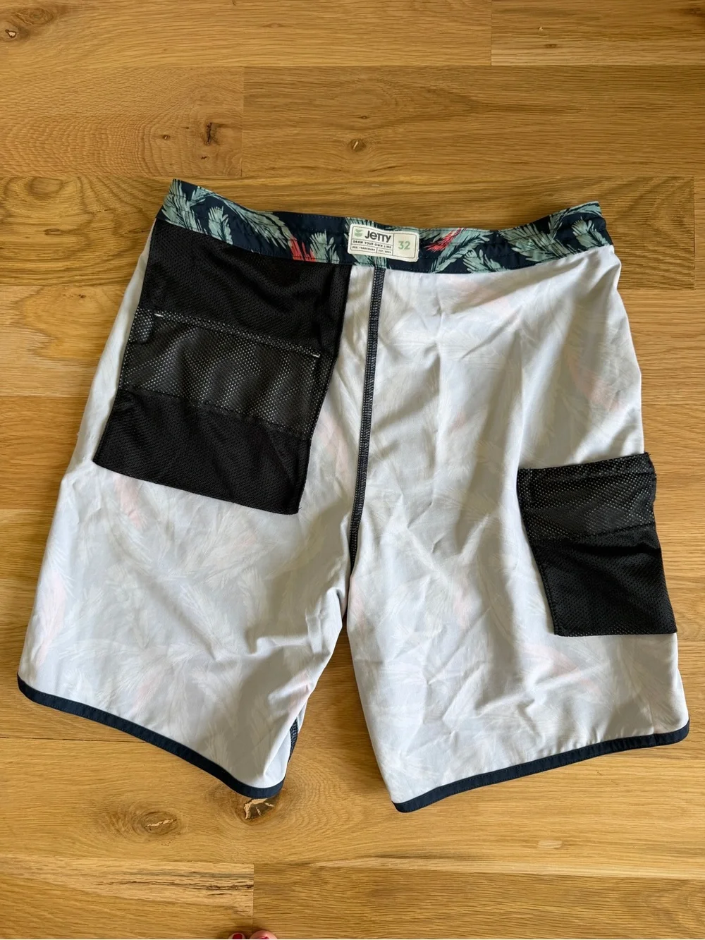 Jetty Mollusk 8” Navy Palm Leaf-Print Boardshorts - Size 32